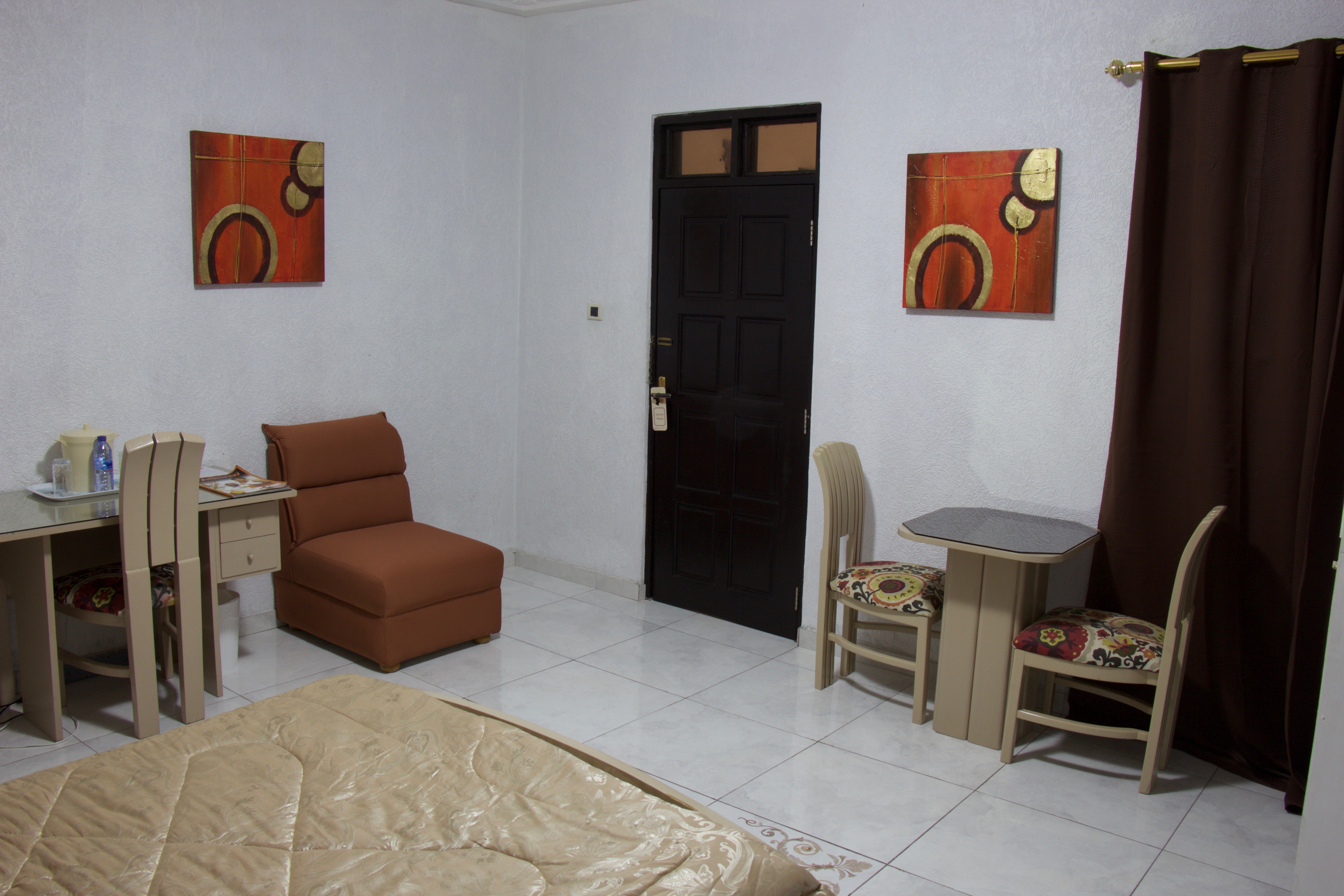 Single Room - Image 1
